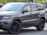 2017 Grand Cherokee Thumbnail 16
