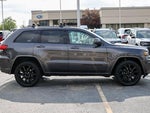 2017 Grand Cherokee Thumbnail 25