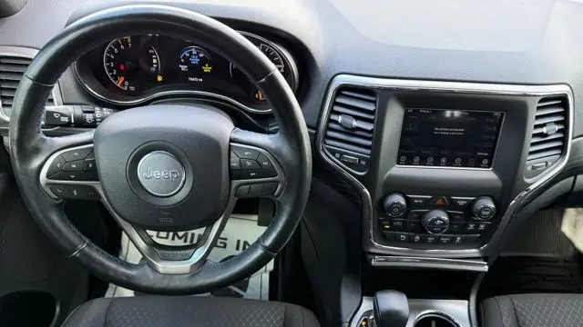 2019 Jeep Grand Cherokee Laredo