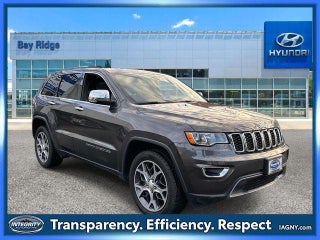2019 Jeep Grand Cherokee with Granite Crystal Metallic Clearcoat Exterior