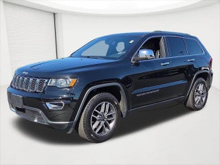 2019 Jeep Grand Cherokee with Diamond Black Crystal Pearlcoat Exterior