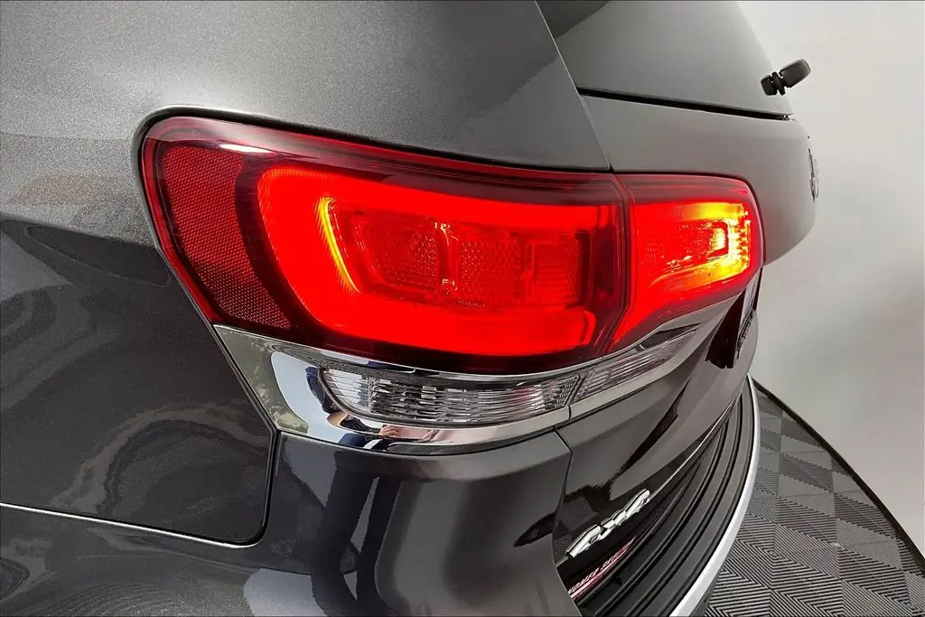2020 Jeep Cherokee - $22,841