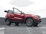 2021 Grand Cherokee Thumbnail 34