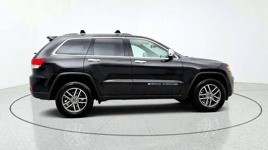2022 Jeep Cherokee - $22,495