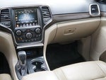 2016 Grand Cherokee Thumbnail 28