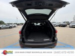 2016 Grand Cherokee Thumbnail 11