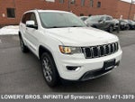 2019 Grand Cherokee Thumbnail 3