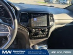 2020 Grand Cherokee Thumbnail 17
