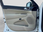 2015 Grand Cherokee Thumbnail 29