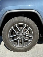 2020 Grand Cherokee Thumbnail 9