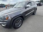 2017 Grand Cherokee Thumbnail 3
