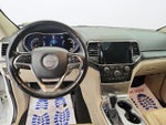 2020 Grand Cherokee Thumbnail 15