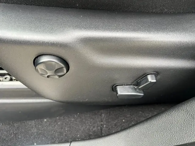 2021 Jeep Cherokee - $27,995