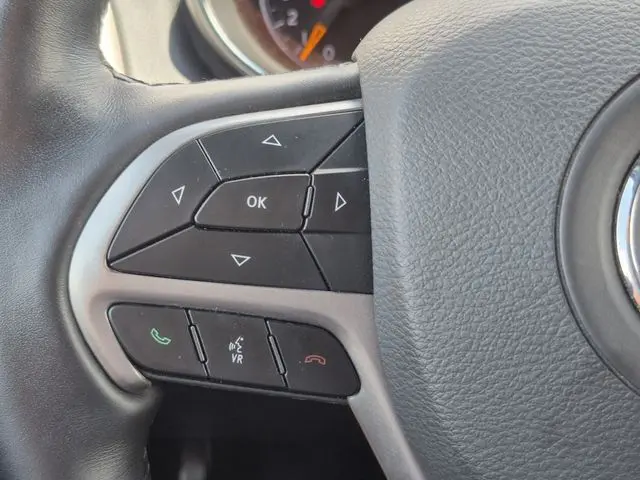 2022 Jeep Cherokee - $22,995