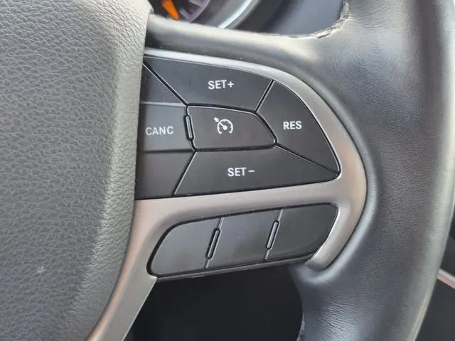 2022 Jeep Cherokee - $22,995