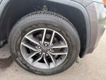 2016 Grand Cherokee Thumbnail 4