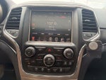 2016 Grand Cherokee Thumbnail 30
