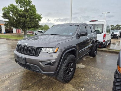 Photo of a 2017 Jeep Grand Cherokee 4X4 Limited 4DR SUV for sale