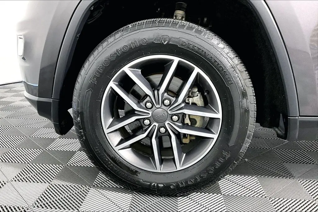 2019 Jeep Cherokee - $21,391