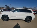 2020 Grand Cherokee Thumbnail 4