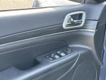 2020 Grand Cherokee Thumbnail 16