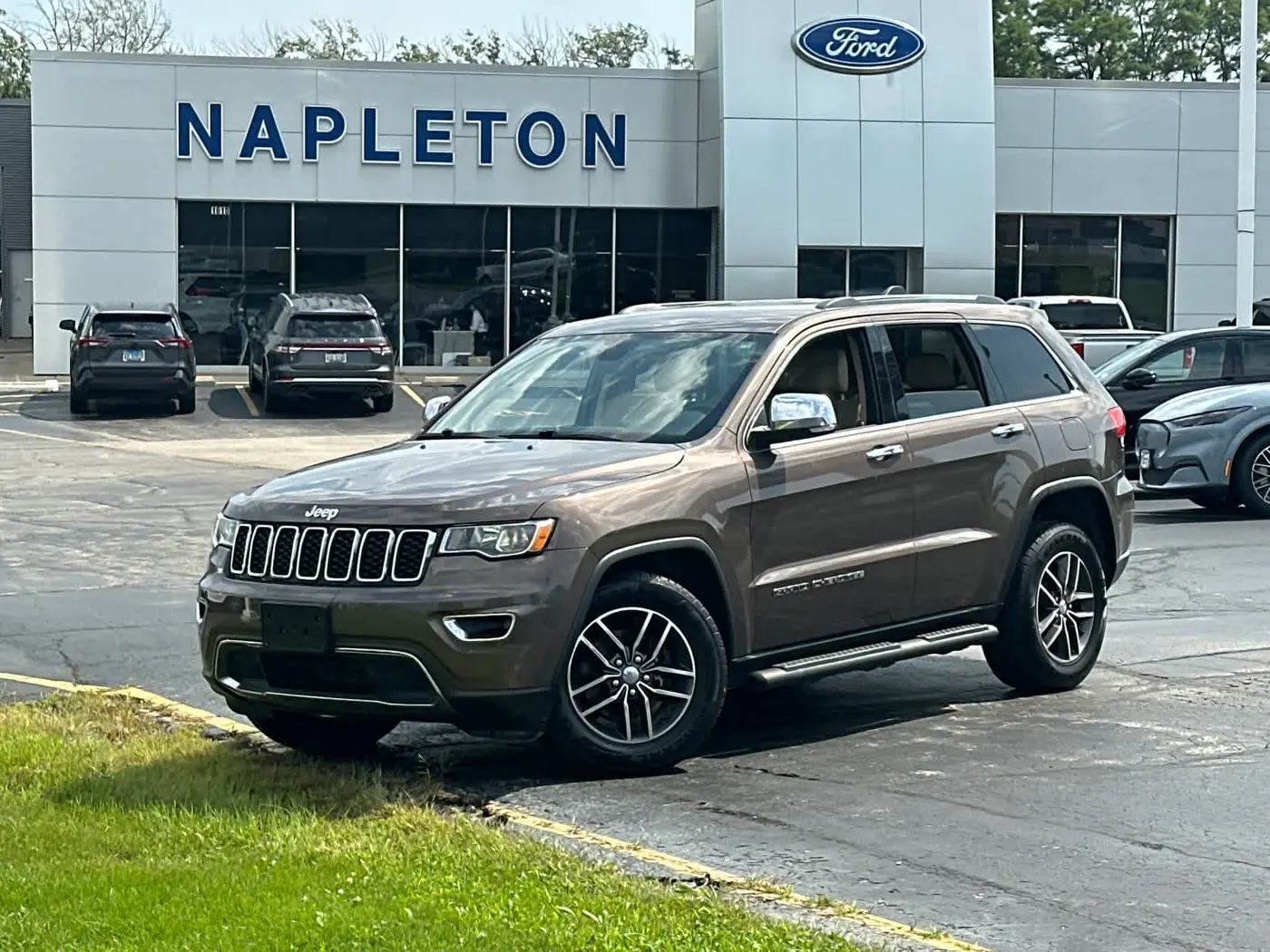 2017 Jeep Cherokee - $13,250