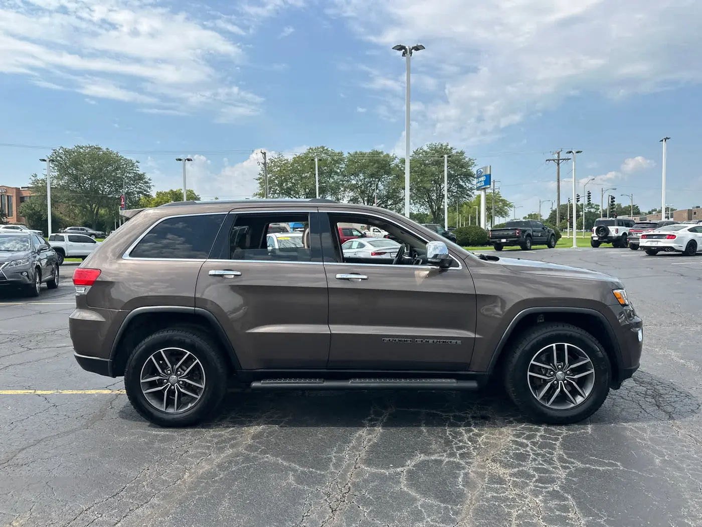 2017 Jeep Cherokee - $13,250