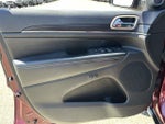 2017 Grand Cherokee Thumbnail 15