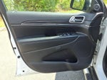 2019 Grand Cherokee Thumbnail 16