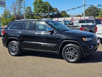 2019 Grand Cherokee Thumbnail 3