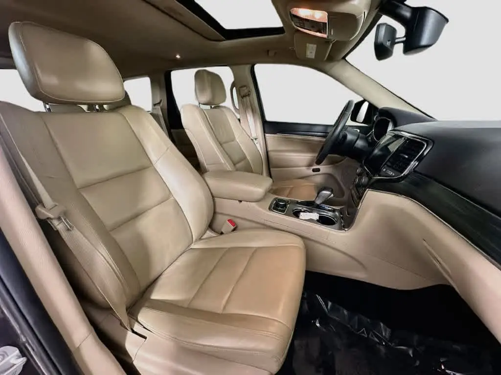 2019 Jeep Cherokee - $17,570
