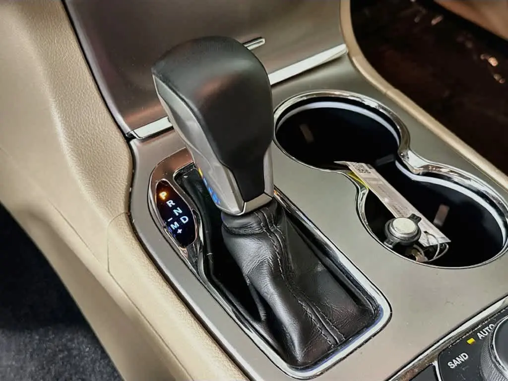 2019 Jeep Cherokee - $17,570