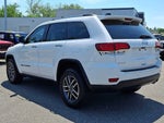 2020 Grand Cherokee Thumbnail 4