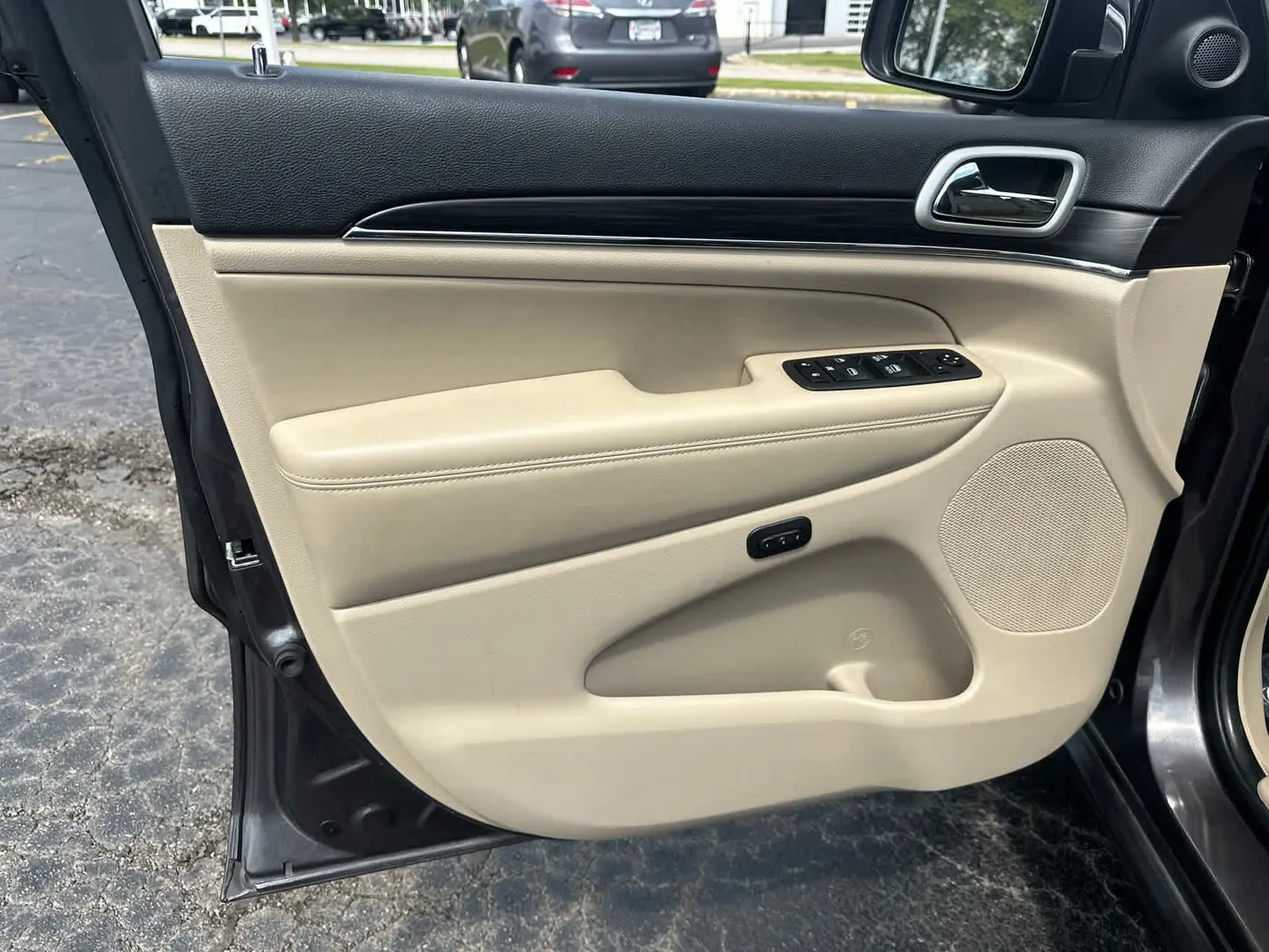 2021 Jeep Cherokee - $17,994