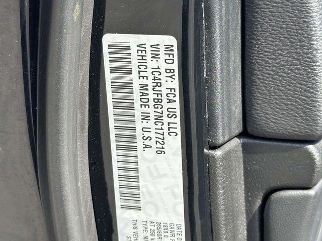 2022 Jeep Cherokee - $26,900