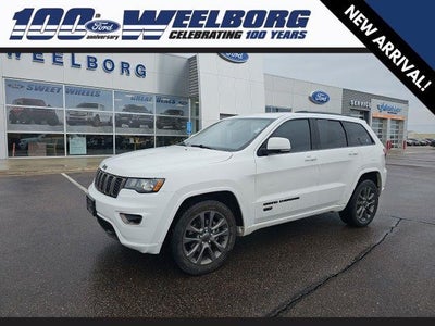 Photo of a 2017 Jeep Grand Cherokee 4X4 Limited 4DR SUV for sale