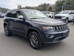 2017 Grand Cherokee Thumbnail 3