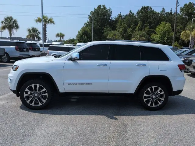 2018 Jeep Cherokee - $13,995