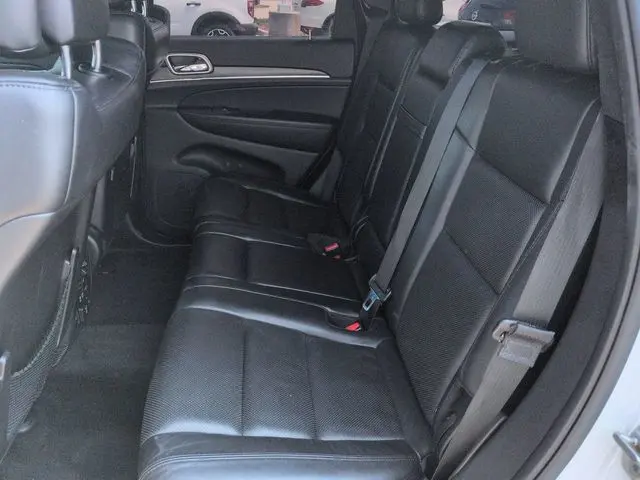 2018 Jeep Cherokee - $13,995