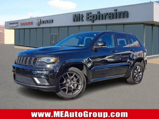 2019 Jeep Grand Cherokee with Diamond Black Crystal Pearlcoat Exterior