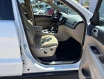 2020 Grand Cherokee Thumbnail 19