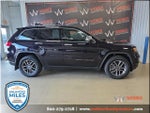2020 Grand Cherokee Thumbnail 3