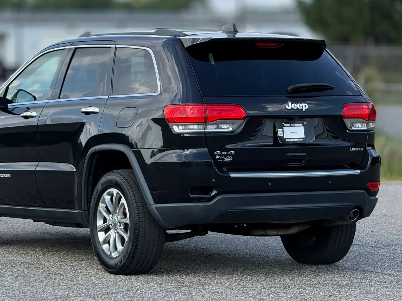 2015 Jeep Cherokee - $7,950