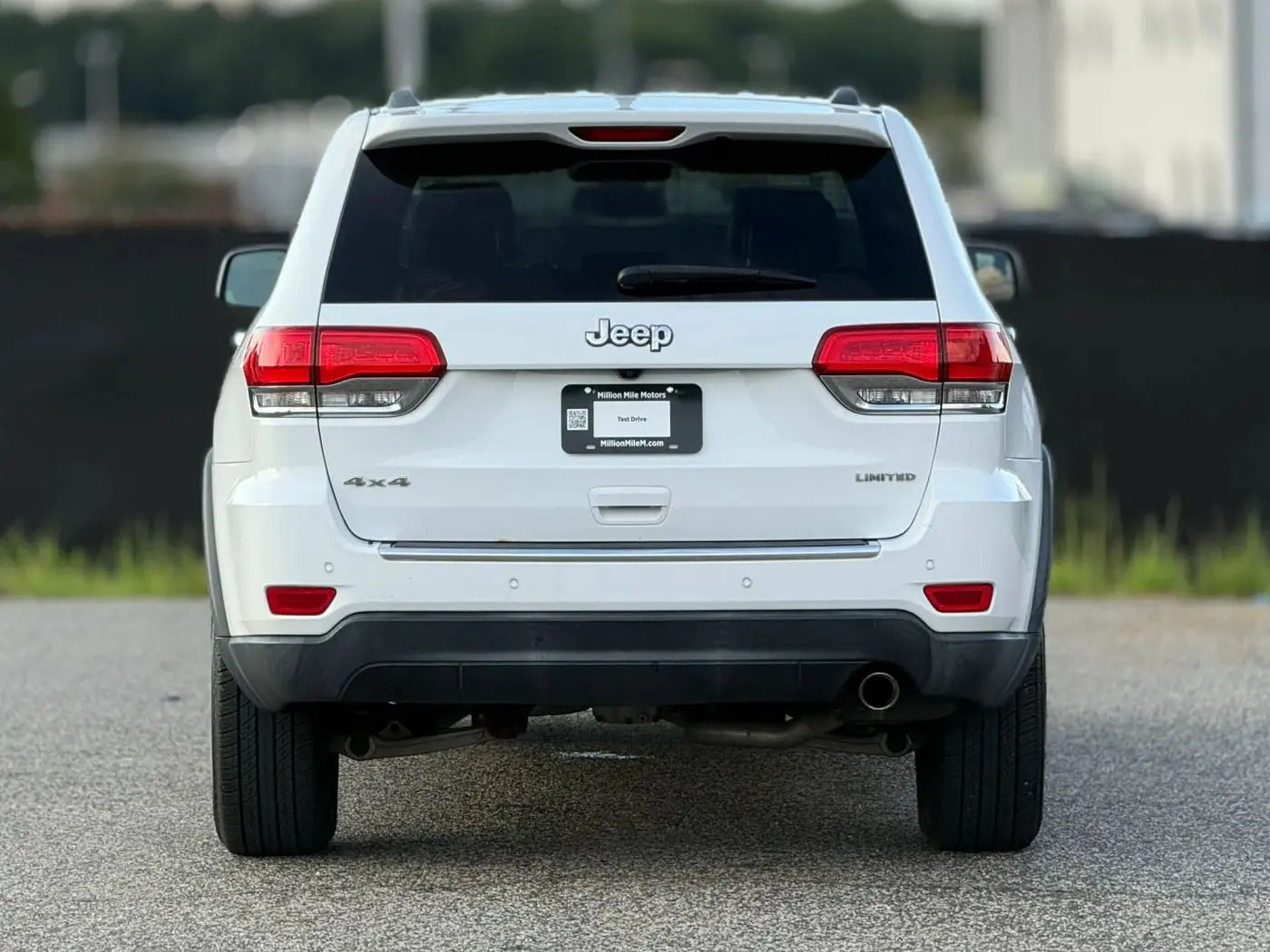 2015 Jeep Cherokee - $11,950