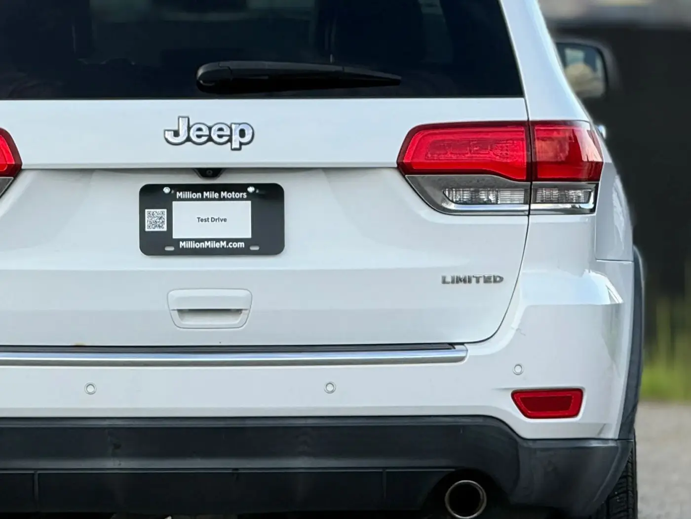 2015 Jeep Cherokee - $11,950
