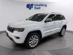 2017 Grand Cherokee Thumbnail 3