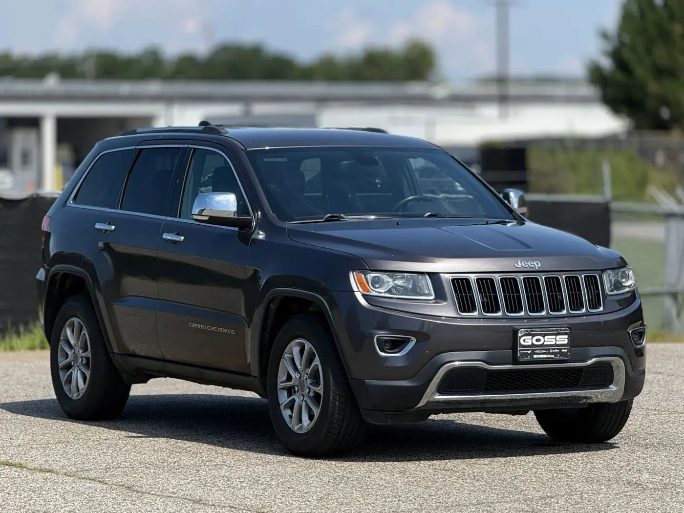 2015 Jeep Cherokee - $8,950