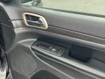 2017 Grand Cherokee Thumbnail 27