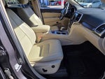 2017 Grand Cherokee Thumbnail 15