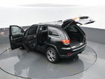2019 Grand Cherokee Thumbnail 29